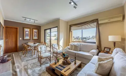 Apartamento com 3 quartos à venda na rua vasco da gama, 1058, rio branco, porto alegre, 96 m2 por r$ 890.000