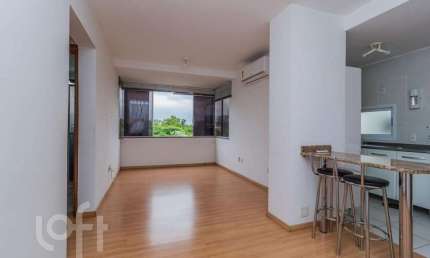 Apartamento com 2 quartos à venda na Praça Tamandaré, 1020, Cristal, Porto Alegre, 61 m2 por R$ 295.000