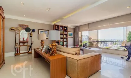Apartamento com 3 quartos à venda na Travessa Jundiaí, 2200, Higienópolis, Porto Alegre, 225 m2 por R$ 1.900.000