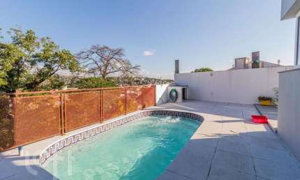 Casa com 2 quartos à venda na Rua Antônio Carlos Lopes, 10, Medianeira, Porto Alegre, 308 m2 por R$ 1.170.000