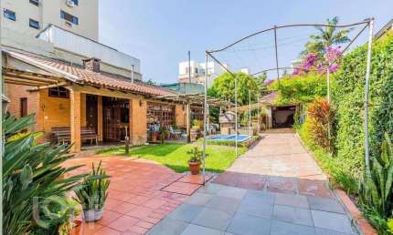 Casa com 3 quartos à venda na Rua Zamenhoff, 98, São João, Porto Alegre, 636 m2 por R$ 1.650.450