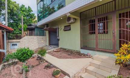 Casa com 4 quartos à venda na Rua Bento Rosa, 242, Sarandi, Porto Alegre, 281 m2 por R$ 712.500