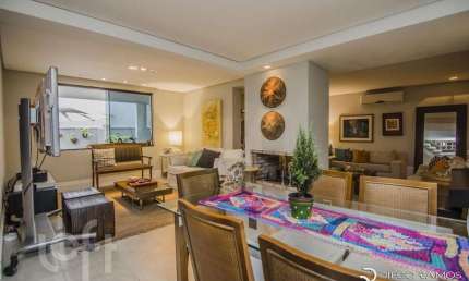 Casa com 3 quartos à venda na Rua Anita Garibaldi, 2678, Passo da Areia, Porto Alegre, 266 m2 por R$ 1.421.000