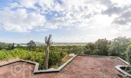 Casa com 3 quartos à venda na Avenida Joaquim Martins da Silva, 47, Belém Novo, Porto Alegre, 240 m2 por R$ 950.000