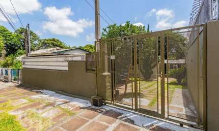 Casa com 3 quartos à venda na Rua Augusto Attílio Giordani, 50, São Sebastião, Porto Alegre, 90 m2 por R$ 575.000