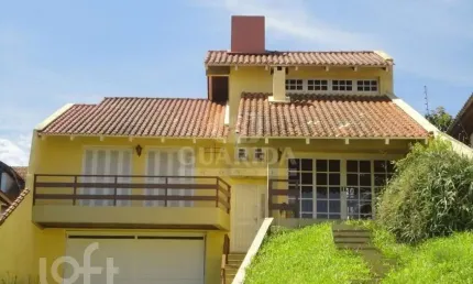 Casa com 3 quartos à venda na Rua Padre João Batista Reus, 2071, Camaquã, Porto Alegre, 239 m2 por R$ 1.300.000
