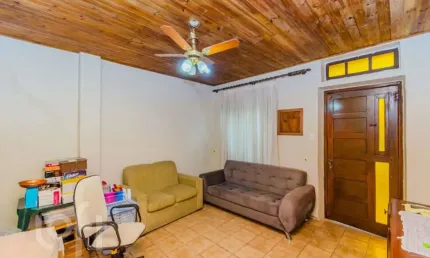 Casa com 2 quartos à venda na Rua Barão do Triunfo, 412, Azenha, Porto Alegre, 72 m2 por R$ 350.000