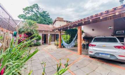 Casa com 5 quartos à venda na Avenida Imperial, 176, Ipanema, Porto Alegre, 300 m2 por R$ 617.500