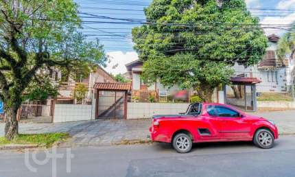 Casa com 3 quartos à venda na Rua Camaquã, 454, Camaquã, Porto Alegre, 190 m2 por R$ 580.000