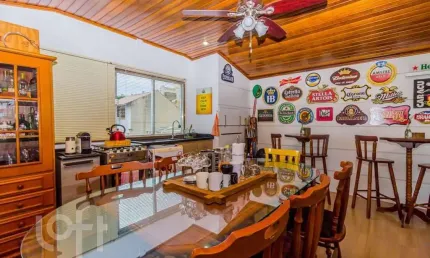 Casa com 7 quartos à venda na Rua Dona Oti, 80, Petrópolis, Porto Alegre, 470 m2 por R$ 1.798.000