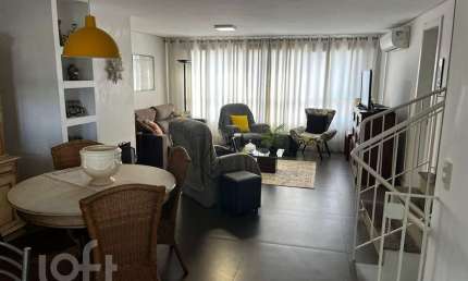 Casa com 3 quartos à venda na Rua Delfina da Cunha, 106, Camaquã, Porto Alegre, 254 m2 por R$ 590.000