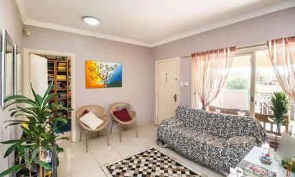 Casa com 3 quartos à venda na Rua Bernardino dos Santos, 43, Teresópolis, Porto Alegre, 235 m2 por R$ 720.000