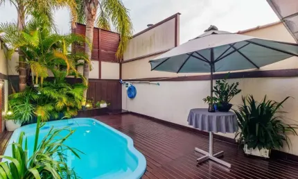 Casa com 4 quartos à venda na Rua Eliza Tevah, 58, Hípica, Porto Alegre, 144 m2 por R$ 512.000