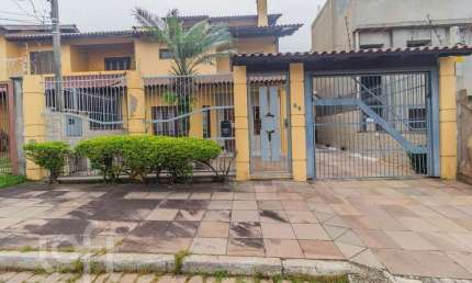 Casa com 4 quartos à venda na Rua José Ernesto Nedel, 65, Passo das Pedras, Porto Alegre, 240 m2 por R$ 586.625