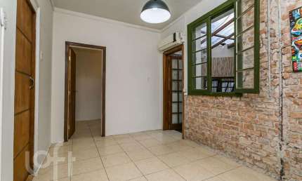Casa com 3 quartos à venda na Rua São Carlos, 1124, Floresta, Porto Alegre, 126 m2 por R$ 580.000