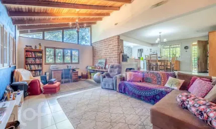 Casa com 3 quartos à venda na avenida professor oscar pereira, 6832, belém velho, porto alegre, 280 m2 por r$ 1.890.000