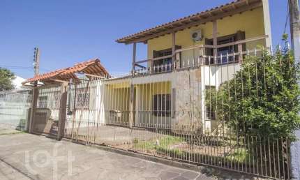 Casa com 6 quartos à venda na Rua Vicente Marsiglia Filho, 75, Passo das Pedras, Porto Alegre, 600 m2 por R$ 520.000
