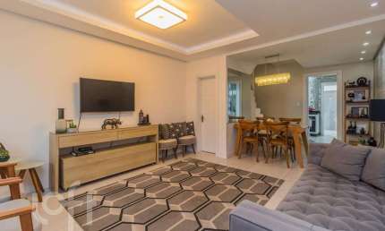 Casa com 2 quartos à venda na Rua Padre Bruno Francisco Durayski, 176, Jardim Itu Sabará, Porto Alegre, 117 m2 por R$ 680.000