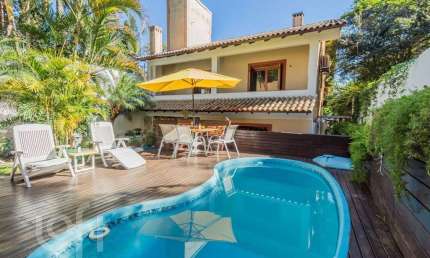 Casa com 4 quartos à venda na Avenida General Barreto Viana, 595, Vila Jardim, Porto Alegre, 575 m2 por R$ 2.500.000