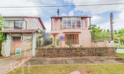 Casa com 2 quartos à venda na Avenida Guaíba, 13844, Serraria, Porto Alegre, 225 m2 por R$ 750.000