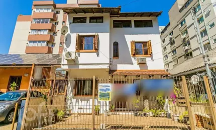 Casa com 4 quartos à venda na Avenida Ijuí, 181, Petrópolis, Porto Alegre, 157 m2 por R$ 600.000
