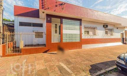 Casa com 4 quartos à venda na Rua Humberto de Campos, 1340, Partenon, Porto Alegre, 500 m2 por R$ 1.300.000