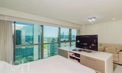 Apartamento com 1 quarto à venda na Avenida Borges de Medeiros, 2277, Praia de Belas, Porto Alegre, 38 m2 por R$ 620.000