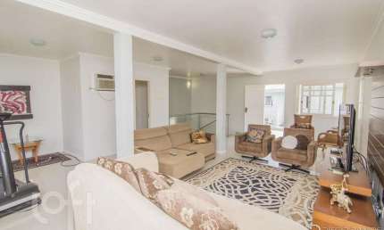 Casa com 4 quartos à venda na Parque dos Nativos, 383, Vila Ipiranga, Porto Alegre, 315 m2 por R$ 1.270.000
