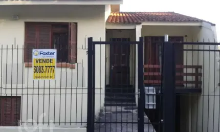 Casa com 4 quartos à venda na Rua Dário Totta, 240, Nonoai, Porto Alegre, 300 m2 por R$ 800.000