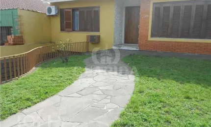 Casa com 3 quartos à venda na Avenida Rodrigues da Fonseca, 1744, Vila Nova, Porto Alegre, 250 m2 por R$ 911.600