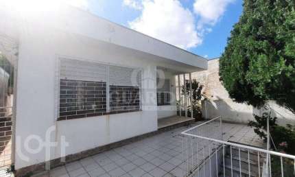 Casa com 4 quartos à venda na Rua Doutor Aurélio Py, 220, Medianeira, Porto Alegre, 300 m2 por R$ 552.000