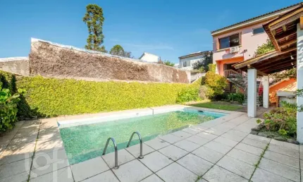 Casa com 3 quartos à venda na Rua Otávio Faria, 284, Teresópolis, Porto Alegre, 484 m2 por R$ 895.000