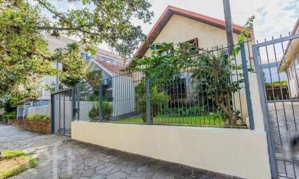 Casa com 3 quartos à venda na Rua Dom Diogo de Souza, 308, Cristo Redentor, Porto Alegre, 196 m2 por R$ 750.000