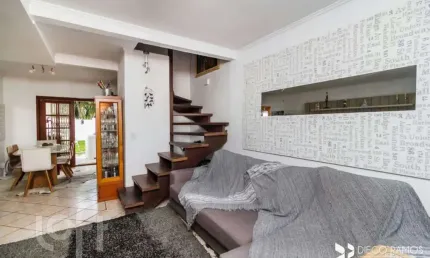 Casa com 3 quartos à venda na Rua Doutor Lauro Miguel Sturm, 161, Hípica, Porto Alegre, 117 m2 por R$ 480.000