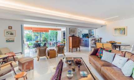 Casa com 4 quartos à venda na Rua Curupaiti, 113, Cristal, Porto Alegre, 594 m2 por R$ 2.516.550
