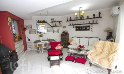 Casa em condomínio fechado com 3 quartos à venda na Rua Padre João Batista Reus, 1276, Tristeza, Porto Alegre, 177 m2 por R$ 650.000