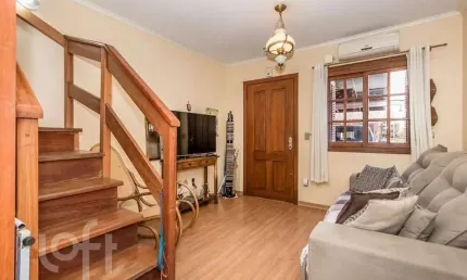 Casa em condomínio fechado com 3 quartos à venda na Rua Sílvio Silveira Soares, 2406, Cavalhada, Porto Alegre, 103 m2 por R$ 350.000