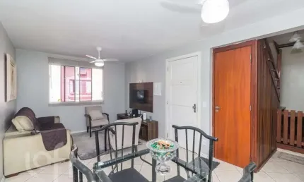 Casa em condomínio fechado com 3 quartos à venda na Rua Tenente Ary Tarrago, 1720, Jardim Itu Sabará, Porto Alegre, 84 m2 por R$ 349.000