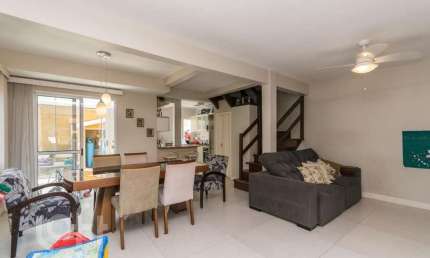 Casa em condomínio fechado com 3 quartos à venda na Rua Adão Gregory, 70, Morro Santana, Porto Alegre, 178 m2 por R$ 470.000
