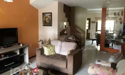 Casa com 2 quartos à venda na Rua Giobatta Giuseppe Petracco, 219, Vila Nova, Porto Alegre, 128 m2 por R$ 390.000