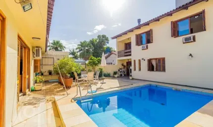 Casa com 5 quartos à venda na Avenida Pereira Passos, 239, Vila Assunção, Porto Alegre, 392 m2 por R$ 2.320.000