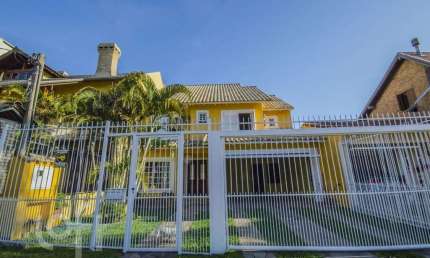 Casa com 3 quartos à venda na Rua Josué Guimarães, 115, Espírito Santo, Porto Alegre, 208 m2 por R$ 960.000