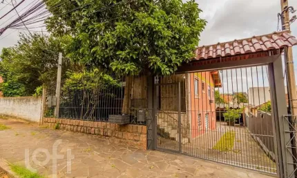 Casa com 4 quartos à venda na Rua Antônio Josephino Perrone, 243, Espírito Santo, Porto Alegre, 231 m2 por R$ 442.225