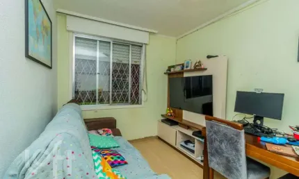 Apartamento com 2 quartos à venda na Rua Padre Ângelo Corso, 120, Cavalhada, Porto Alegre, 46 m2 por R$ 180.000