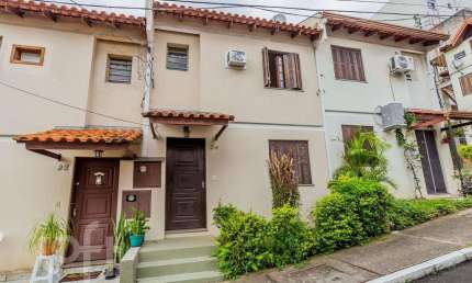 Casa em condomínio fechado com 3 quartos à venda na Avenida Monte Cristo, 100, Vila Nova, Porto Alegre, 72 m2 por R$ 247.000
