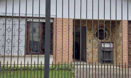 Casa com 4 quartos à venda na Rua Gaston Englert, 285, Vila Ipiranga, Porto Alegre, 170 m2 por R$ 734.000