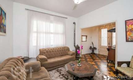 Casa com 4 quartos à venda na Rua Doutor Voltaire Pires, 224, Santo Antônio, Porto Alegre, 120 m2 por R$ 650.000