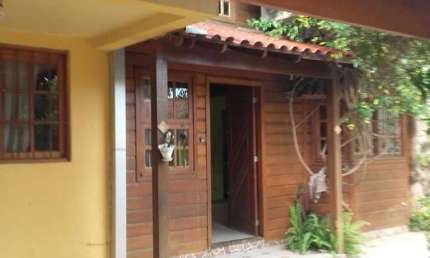 Casa com 4 quartos à venda na Rua Ilhéus, 107, Vila Ipiranga, Porto Alegre, 115 m2 por R$ 690.000