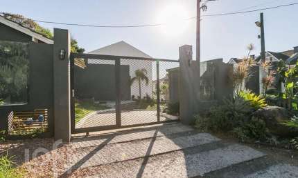 Casa em condomínio fechado com 3 quartos à venda na Rua Manuele Cristiane Gonçalves, 79, Vila Nova, Porto Alegre, 134 m2 por R$ 510.000