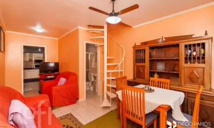 Casa com 3 quartos à venda na Rua Alcebíades Ribeiro, 200, Hípica, Porto Alegre, 89 m2 por R$ 280.000